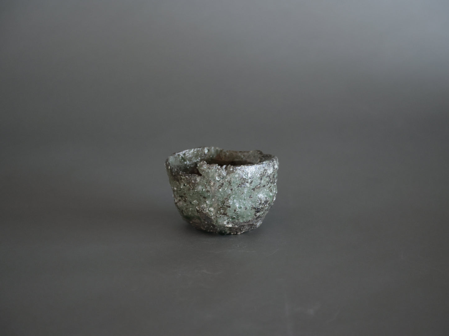 灰釉円荒土｜迫 能弘