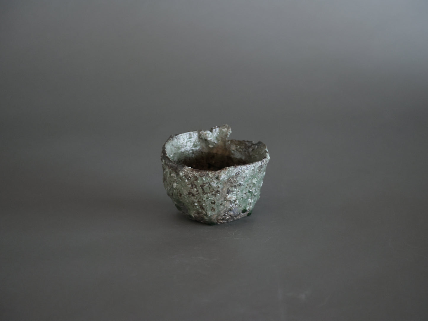 灰釉円荒土｜迫 能弘