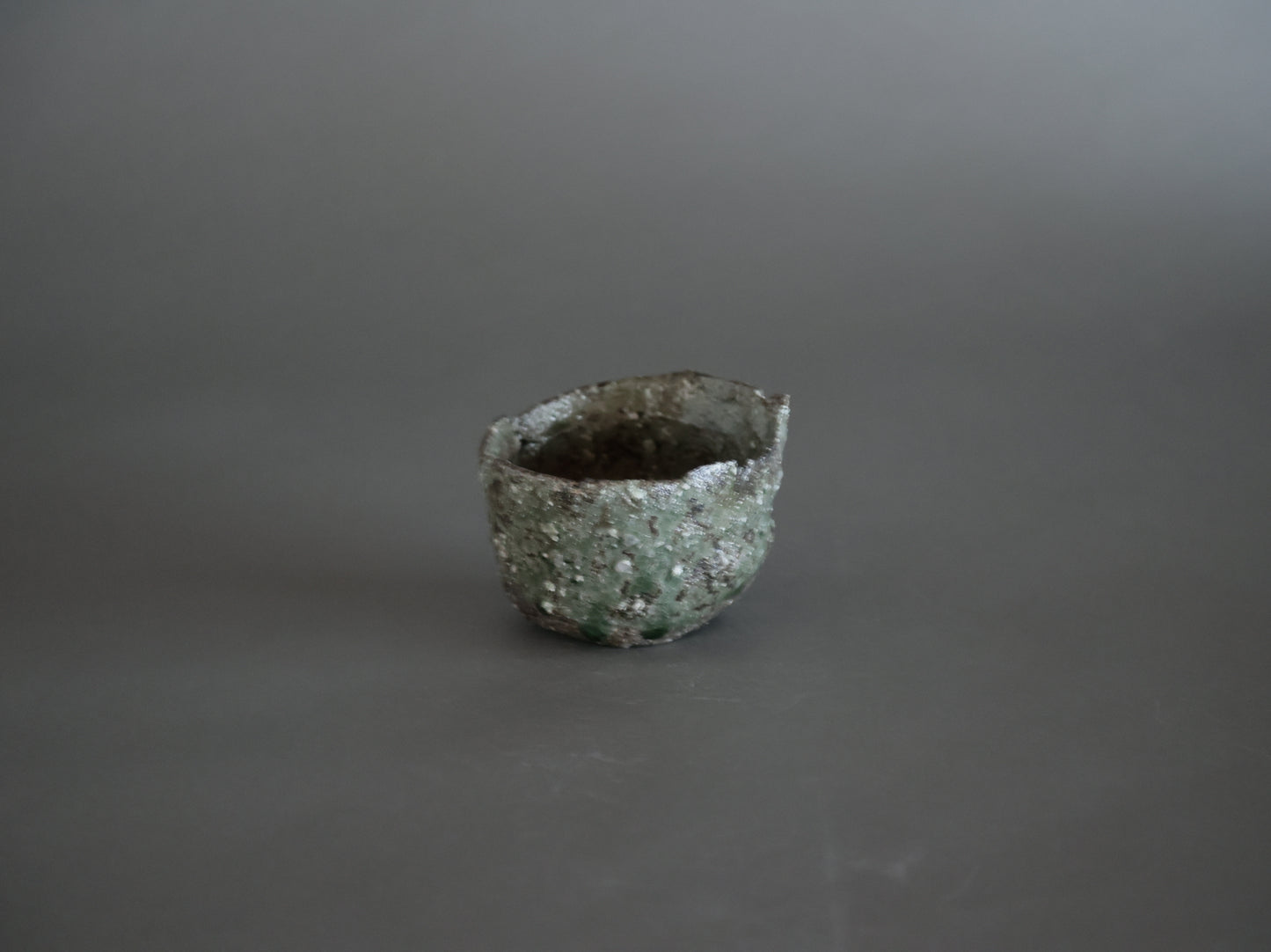 灰釉円荒土｜迫 能弘