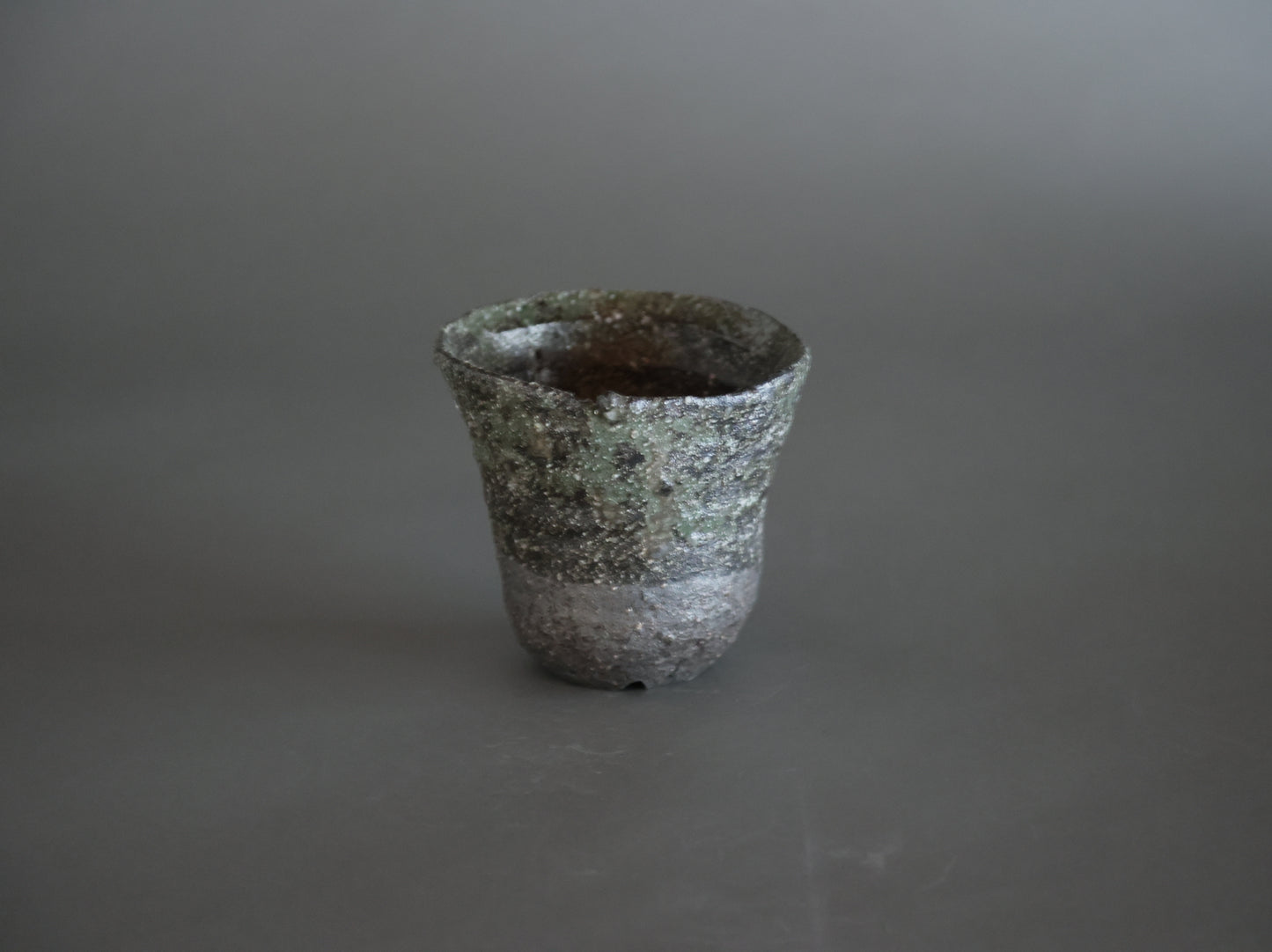 灰釉円｜迫 能弘