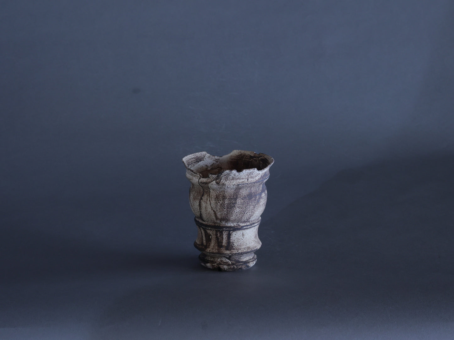 錆白泥筒鉢｜淡海陶芸研究所 山元一真