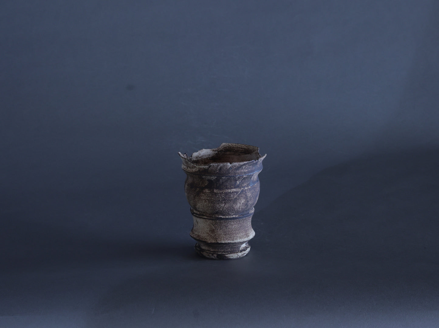 錆白泥筒鉢｜淡海陶芸研究所 山元一真