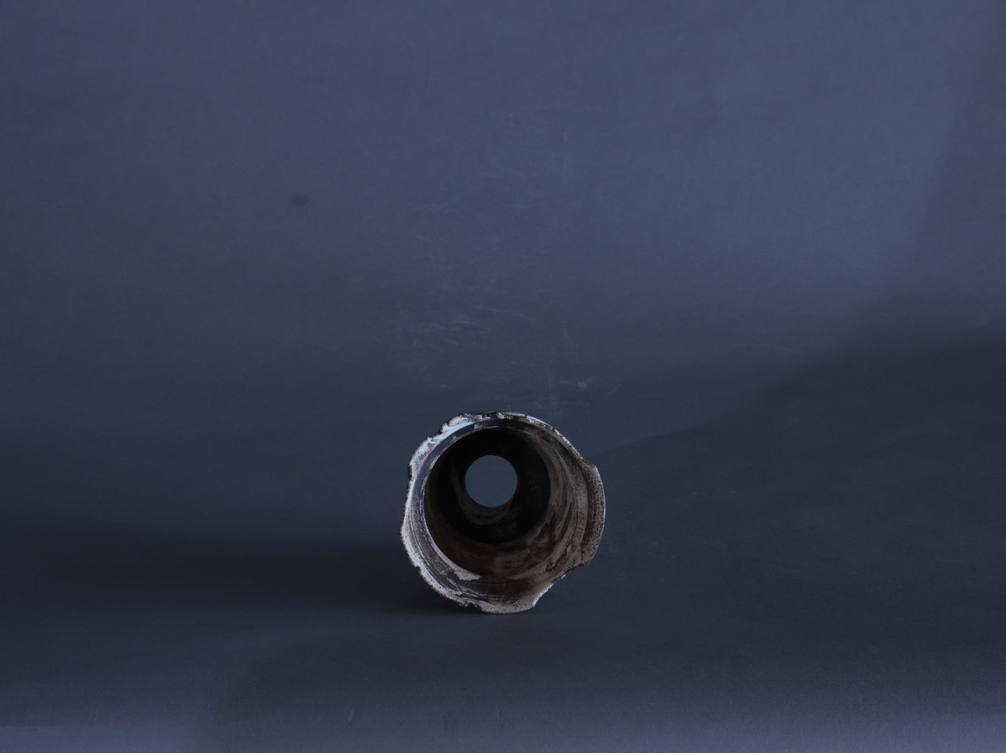 錆白泥筒鉢｜淡海陶芸研究所 山元一真