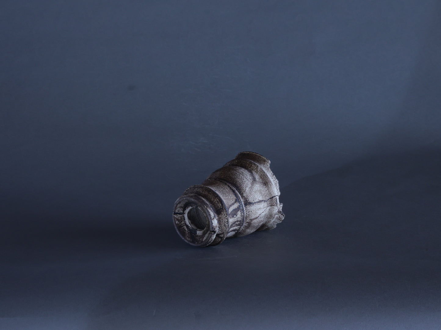 錆白泥筒鉢｜淡海陶芸研究所 山元一真