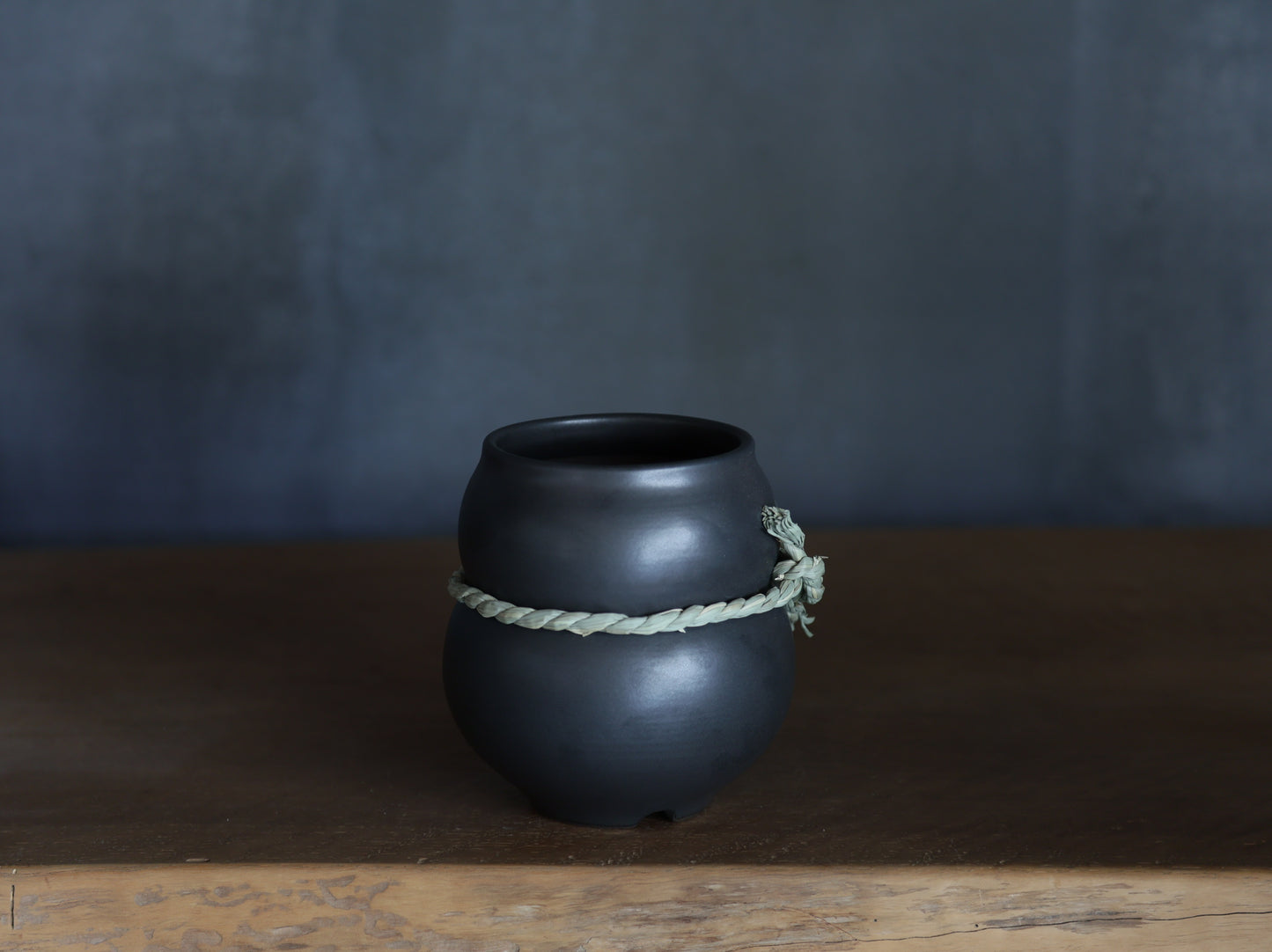 㘴 黒々釉｜QUTOTEN.