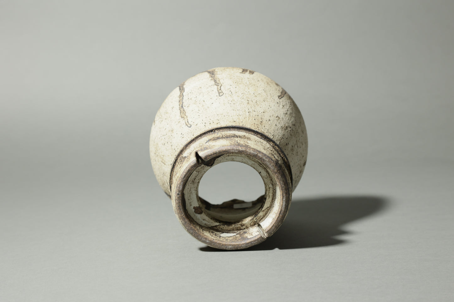 錆白泥卵殻鉢｜淡海陶芸研究所 山元一真