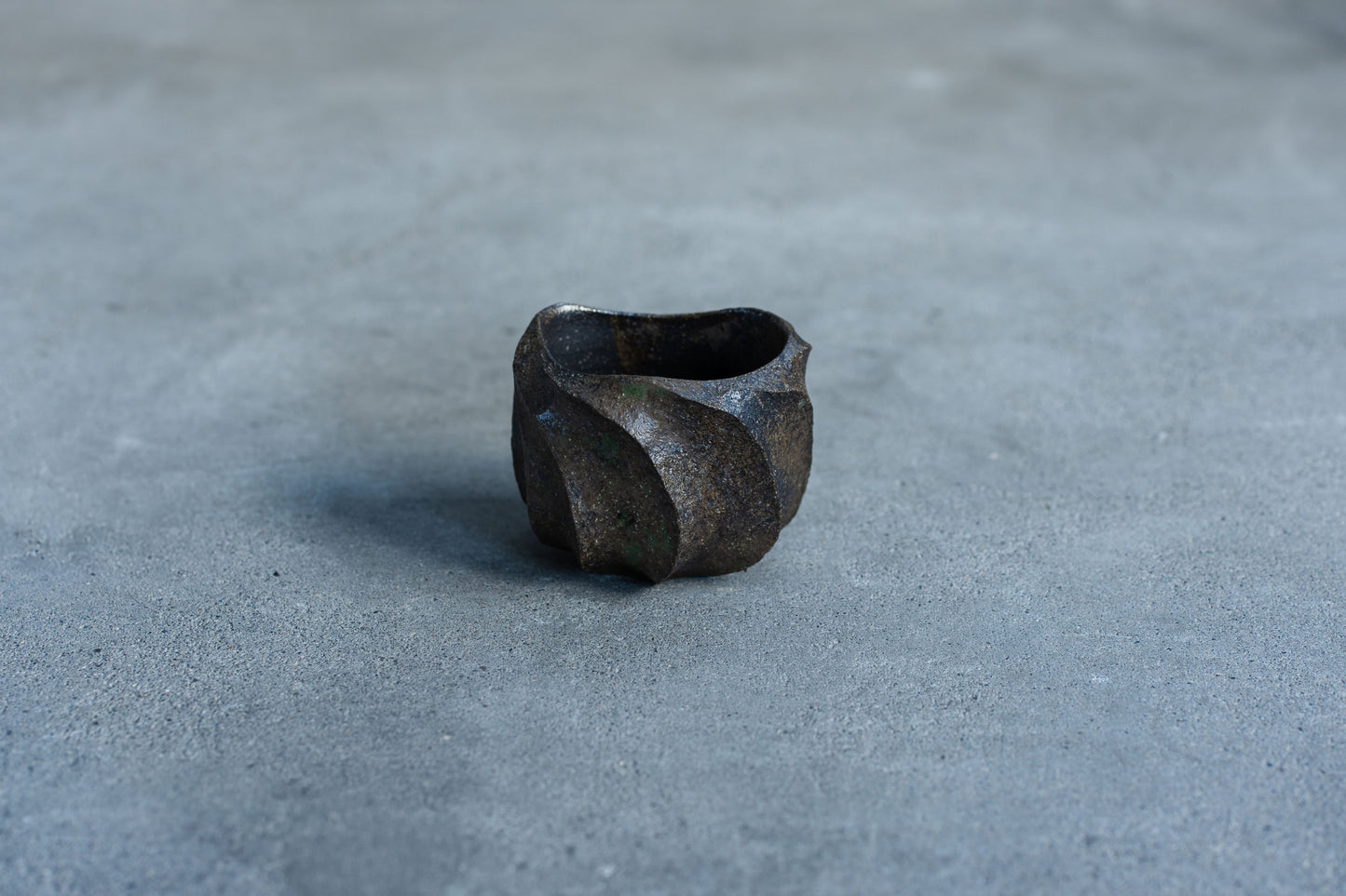 炭化しのぎ鉢｜迫 能弘